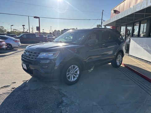 Used 2017 Ford Explorer 4WD image 7