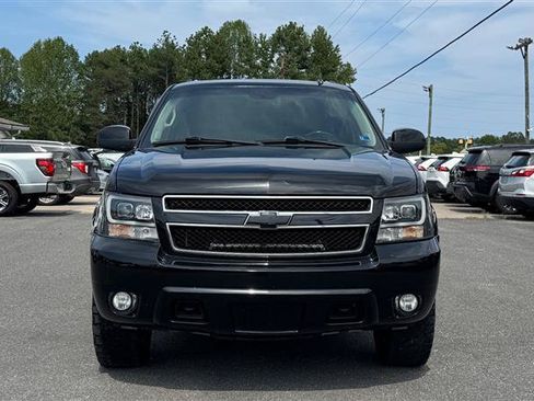 Used 2013 Chevrolet Suburban LT AWD/4WD image 3