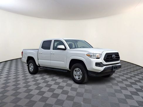 Certified 2021 Toyota Tacoma SR AWD/4WD image 5
