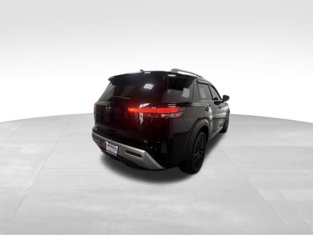 Used 2025 Nissan Pathfinder SL w/ SL Premium Package AWD/4WD image 7