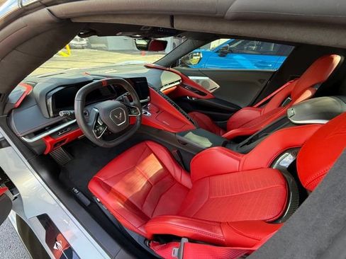 Used 2021 Chevrolet Corvette Stingray Premium Conv w/ Z51 Performance Package image 8