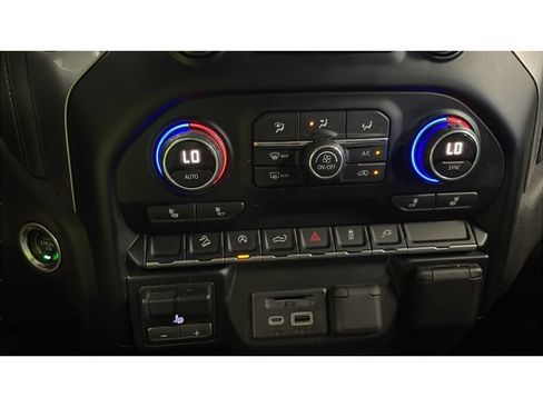 Certified 2019 Chevrolet Silverado 1500 LT w/ All-Star Edition AWD/4WD image 14