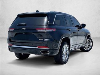 Used 2022 Jeep Grand Cherokee Summit RWD video 2