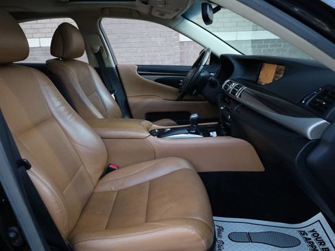 Used 2013 Lexus LS 460 4dr Sedan AWD image 29