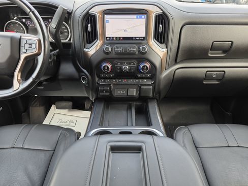 Used 2020 Chevrolet Silverado 2500 High Country w/ Technology Package image 33