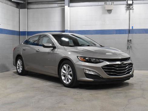 Used 2023 Chevrolet Malibu LT w/ Driver Confidence Package FWD image 30