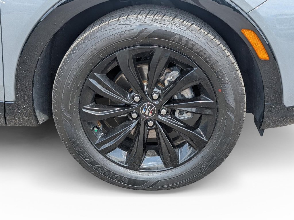 Used 2024 Buick Envista Sport Touring w/ Convenience I Package FWD image 5
