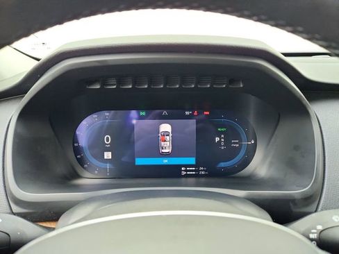 Certified 2025 Volvo XC90 T8 Plus w/ Protection Package Premier image 20