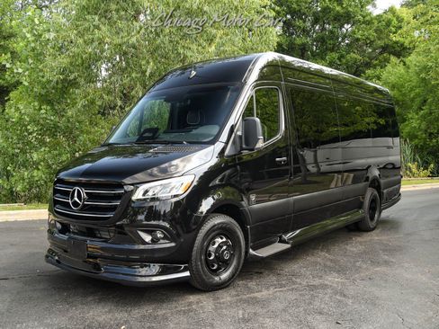 Used 2025 Mercedes-Benz Sprinter 3500 image 2