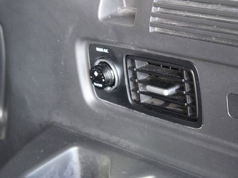 Used 2025 Hyundai Santa Fe SEL image 30