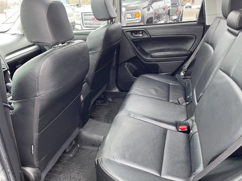 Used 2014 Subaru Forester 2.5i Limited image 11
