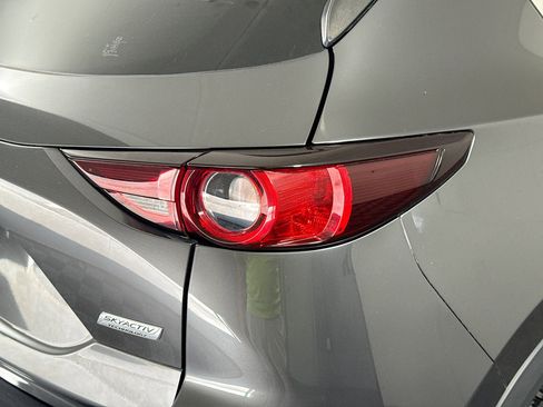 Used 2018 MAZDA CX-5 Touring image 34