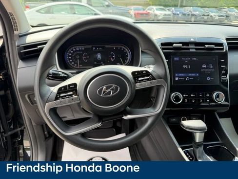 Used 2022 Hyundai Tucson SEL w/ Cargo Package AWD/4WD image 19