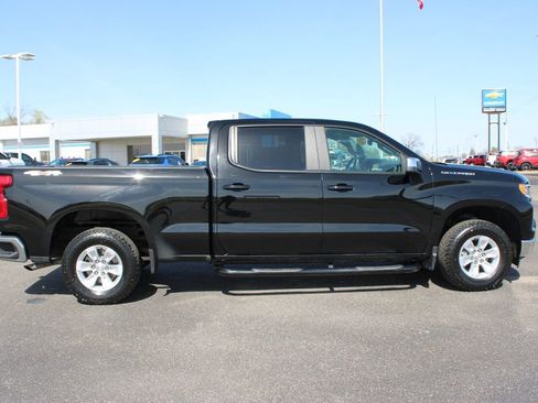 Used 2025 Chevrolet Silverado 1500 LT w/ Work Truck Package AWD/4WD image 11