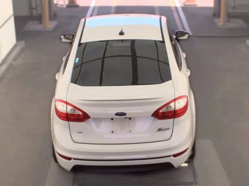 Used 2019 Ford Fiesta SE w/ Equipment Group 201A FWD image 4