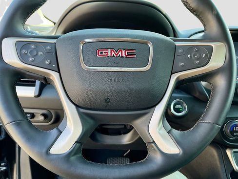 Used 2024 GMC Terrain Denali w/ Denali Premium Package AWD/4WD image 11