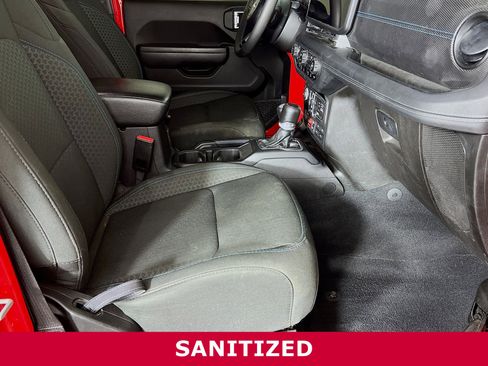 Used 2024 Jeep Wrangler Rubicon w/ Safety Group image 22