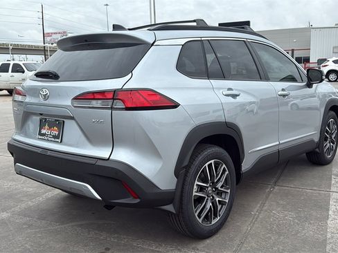 New 2026 Toyota Corolla Cross XLE image 7