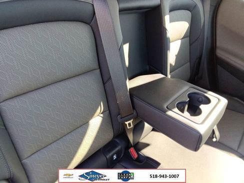 Used 2025 Chevrolet Equinox LT w/ Convenience Package II AWD/4WD image 17