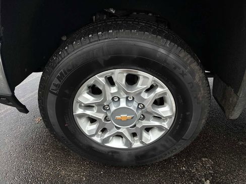 Used 2024 Chevrolet Silverado 2500 LT w/ All Star Edition image 33