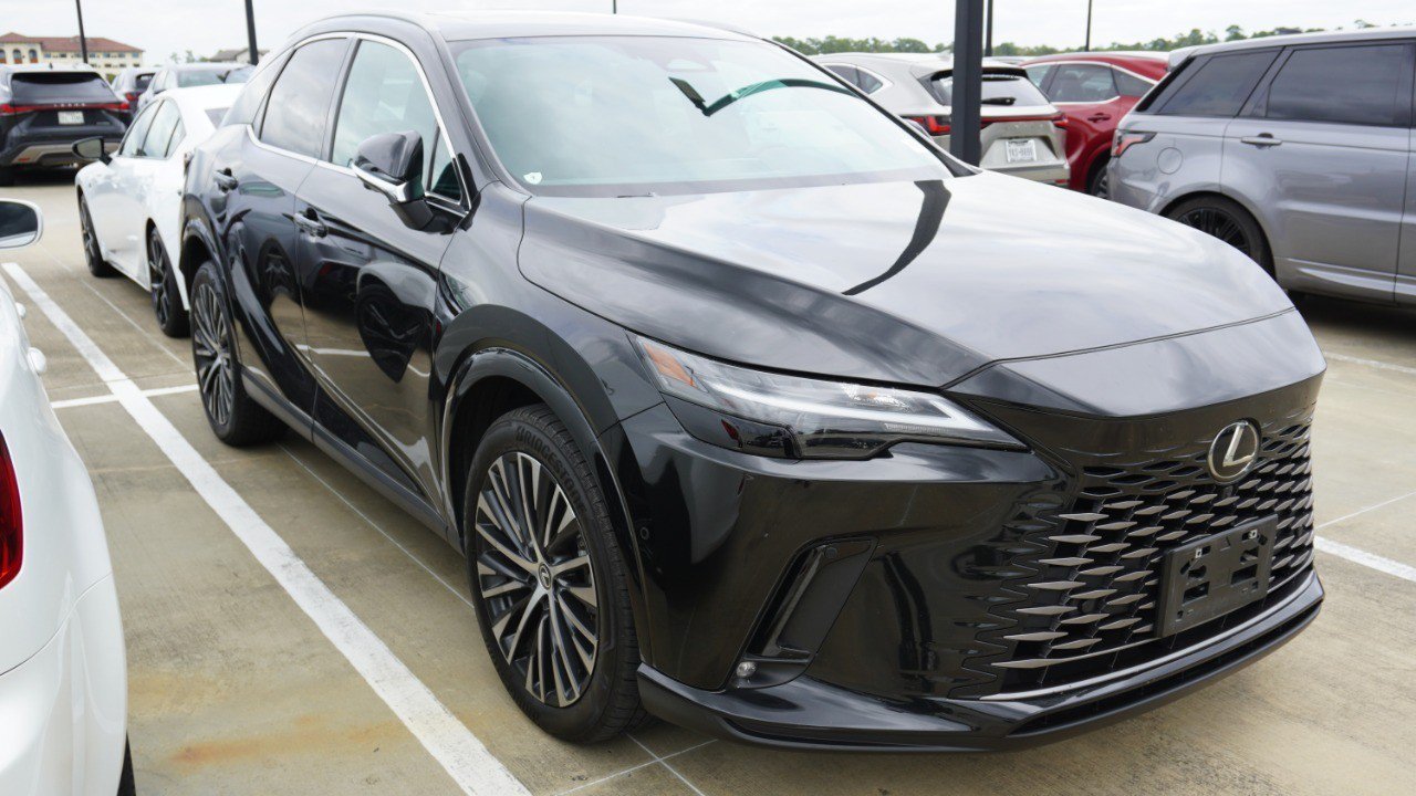 Used 2024 Lexus RX 350 Premium Plus w/ Convenience Package FWD image 3