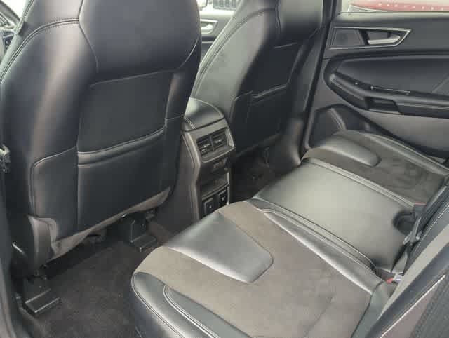 Used 2019 Ford Edge ST w/ Equipment Group 401A AWD/4WD image 18