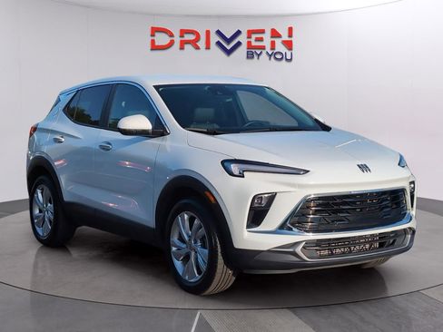 Used 2025 Buick Encore GX Preferred image 7