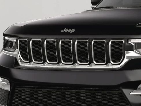 New 2025 Jeep Grand Cherokee Limited image 14