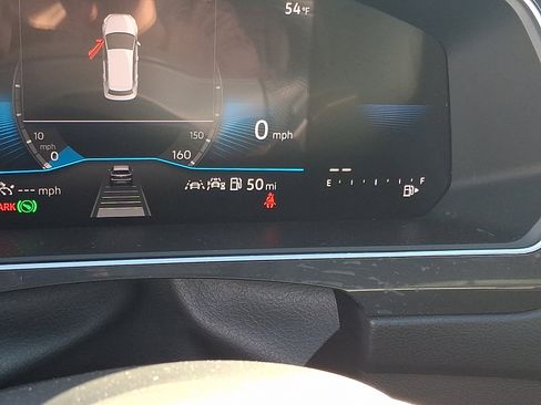 Used 2024 Volkswagen Tiguan SE R-Line image 20