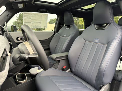 New 2026 MINI Cooper S FWD image 7