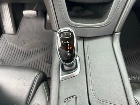 Used 2019 Cadillac XT5 Luxury image 31