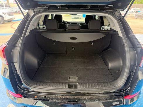 Used 2017 Hyundai Tucson SE image 12