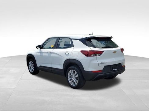 Certified 2023 Chevrolet TrailBlazer LS FWD image 4