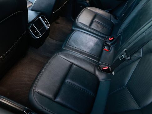 Used 2014 Porsche Cayenne Platinum Edition image 13