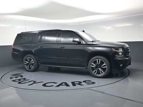 Used 2019 Chevrolet Suburban Premier AWD/4WD image 15
