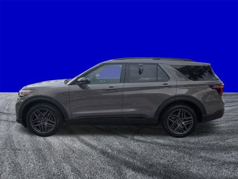New 2026 Ford Explorer ST RWD image 7