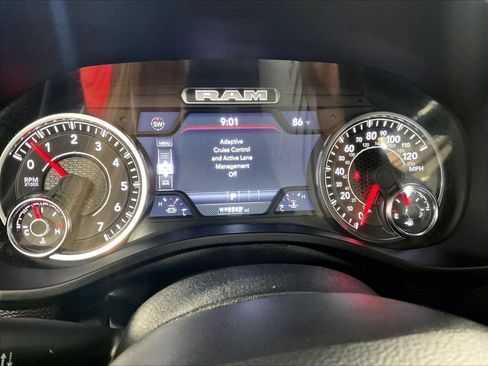 Used 2025 RAM 1500 Big Horn AWD/4WD image 24