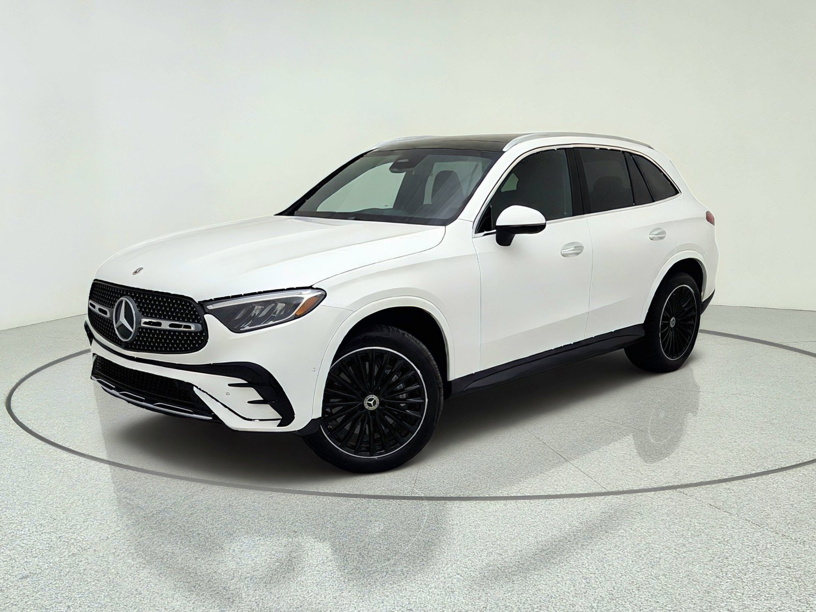 Used 2023 Mercedes-Benz GLC 300 4MATIC image 1