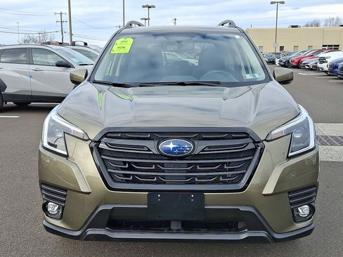 Used 2024 Subaru Forester Premium image 2