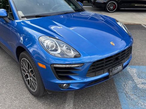 Used 2018 Porsche Macan AWD/4WD image 2