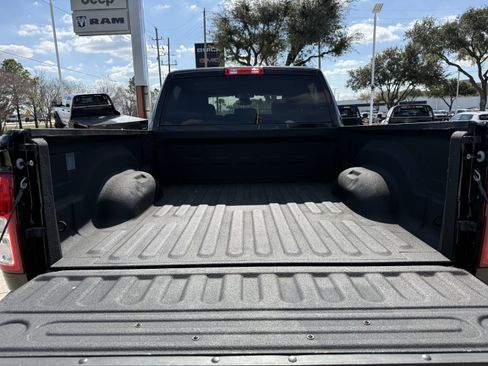 Used 2024 RAM 2500 Big Horn w/ Bed Utility Group image 30