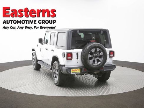 Used 2018 Jeep Wrangler Unlimited Sahara AWD/4WD image 61