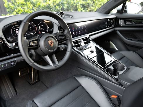 New 2026 Porsche Panamera GTS AWD/4WD image 4