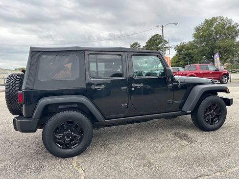 Used 2015 Jeep Wrangler Unlimited Sport image 11