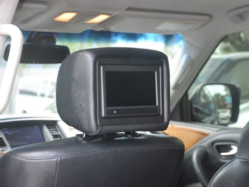 Used 2013 INFINITI QX56 2WD w/ Theater Pkg image 29