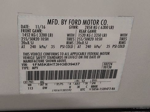 Used 2017 Ford Explorer Platinum image 33