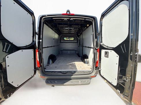 Used 2026 Mercedes-Benz Sprinter 2500 image 12