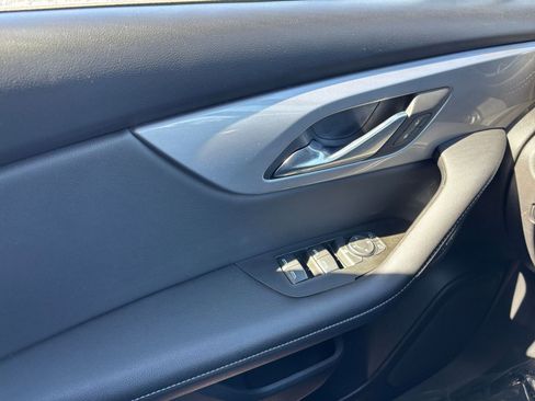 Used 2025 Chevrolet Blazer LT image 18