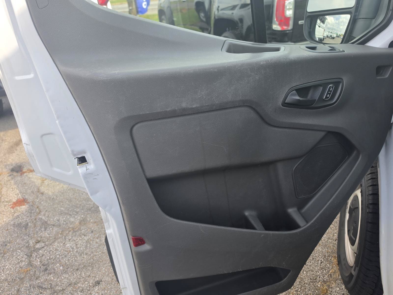 Used 2023 Ford Transit 250 Medium Roof w/ Load Area Protection Package RWD image 18