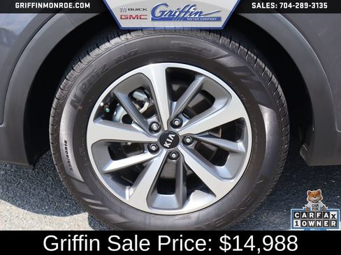 Used 2019 Kia Sorento EX FWD image 10